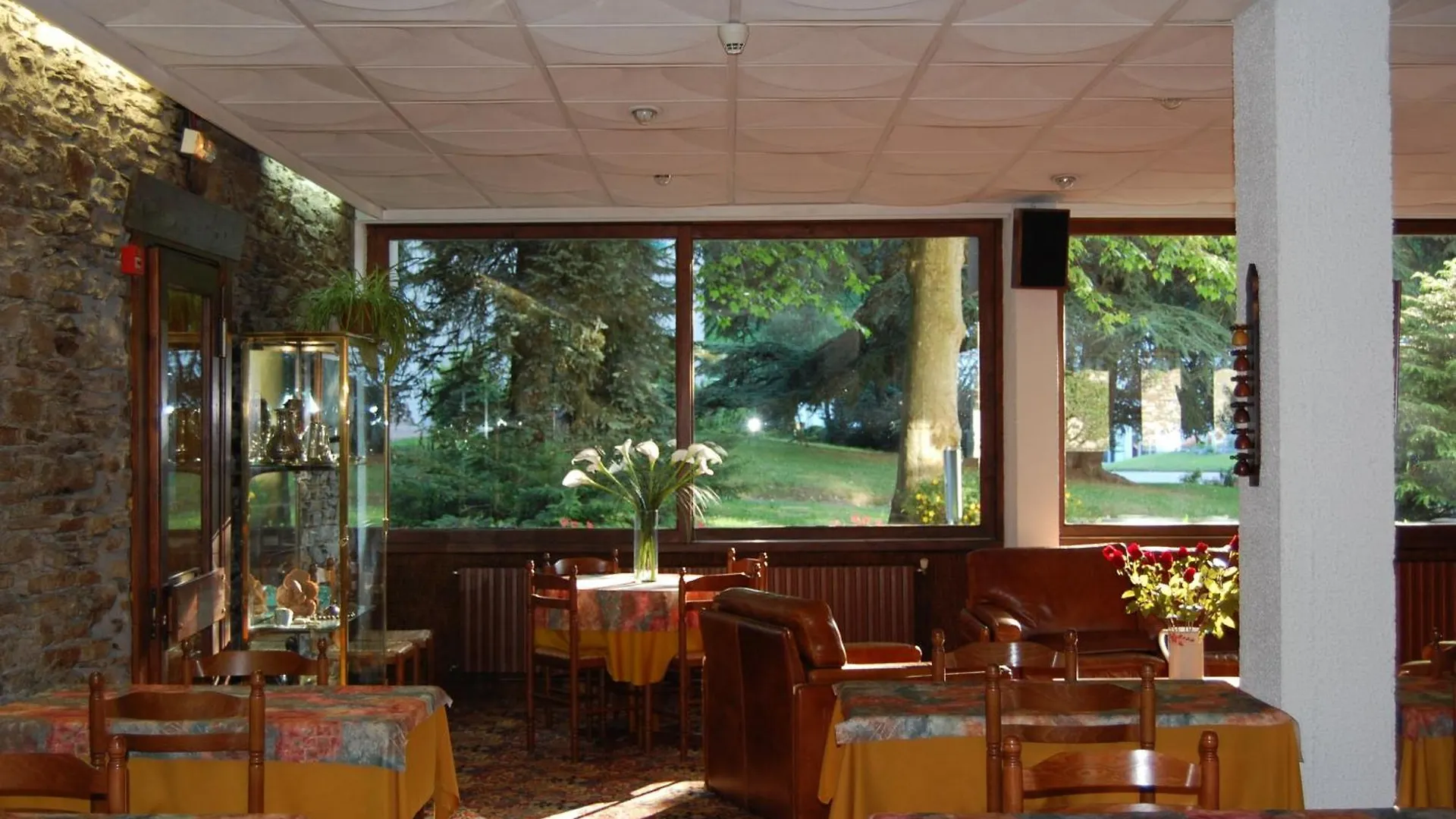 Hôtel de Paris Bagnères-de-Luchon 2*,  France